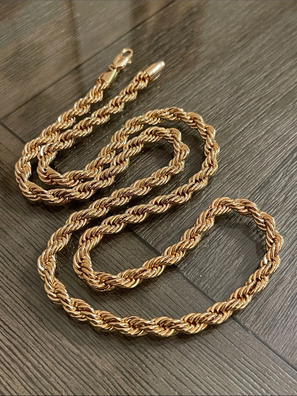 Vintage Style Classic Diamond-Cut Gold-tone Rope Chain Necklace